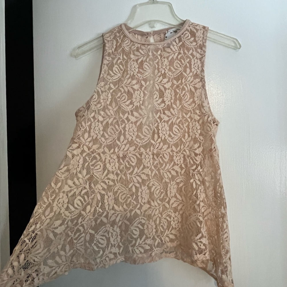 Elegant Lace Sleeveless Top - nude pink